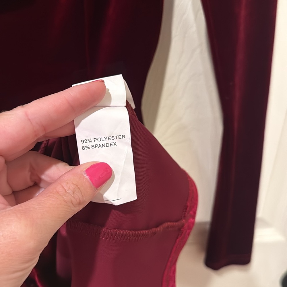 Oh Polly NWT velvet Bodycon mini dress, size 2 - Picture 6 of 7